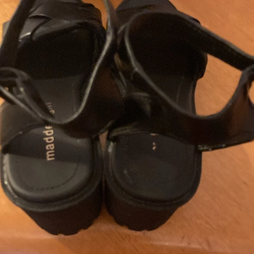 Madden Girl G-Sense Platforms - Picture 10 of 14